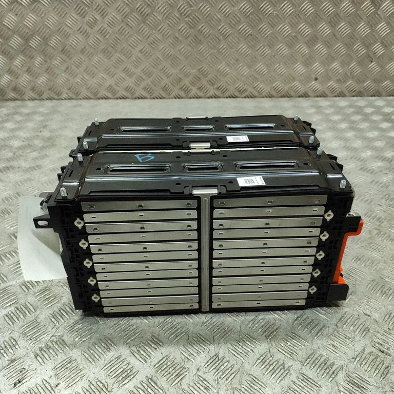 Hibrīda/elektromobiļa akumulators 375J2G7521