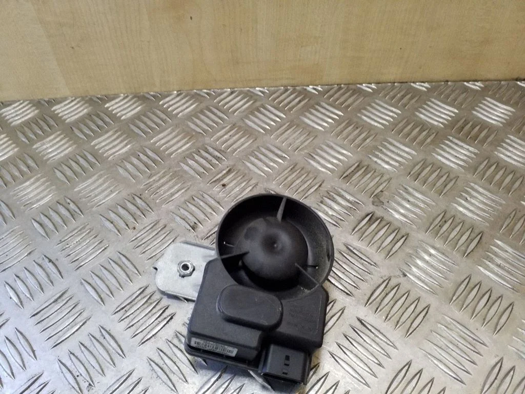 Alarm system siren – Nissan Qashqai+2 (2008-2010)