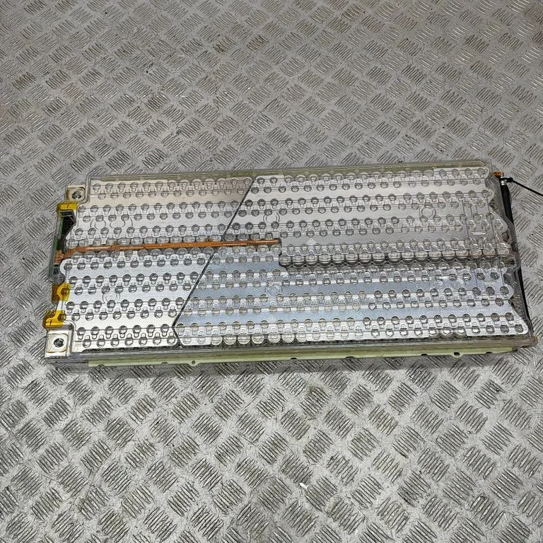 Hibrido/ elektromobilio akumuliatorius