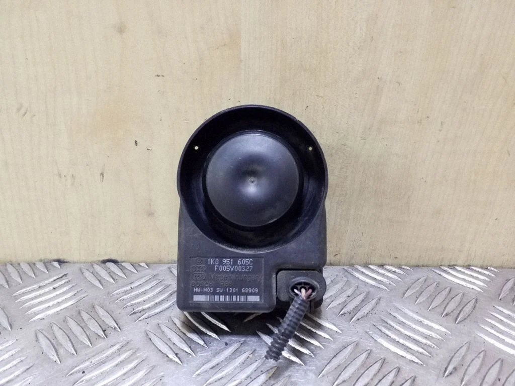 Alarm system siren 1K0951605C