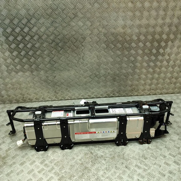 Hibrīda/elektromobiļa akumulators 37501CJ010