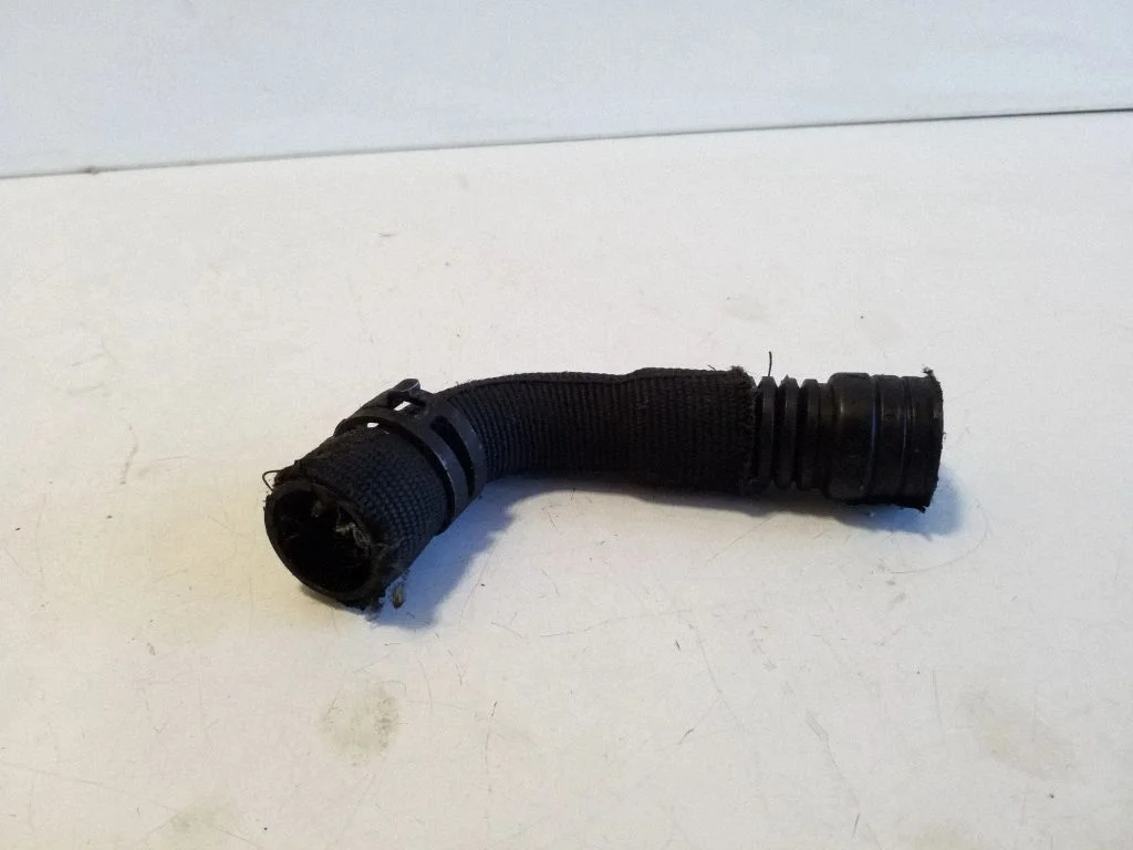 Karteriventilatsioon/-toru(d)/-voolik(ud) – Volkswagen Passat B6 (2005-2010)