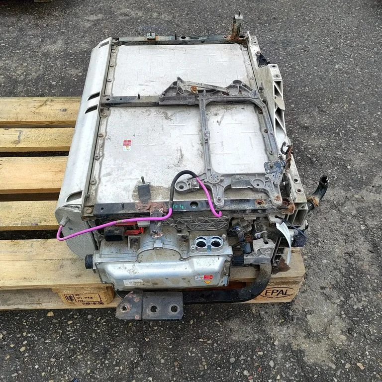 Hübriid-/elektriauto aku 971804264B