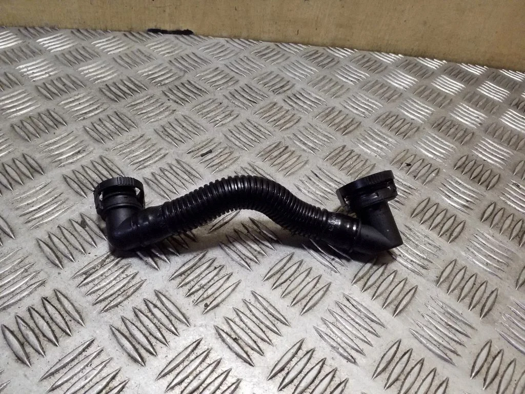 Breather/breather pipe/hose – Volkswagen Touareg II (2010-2018)