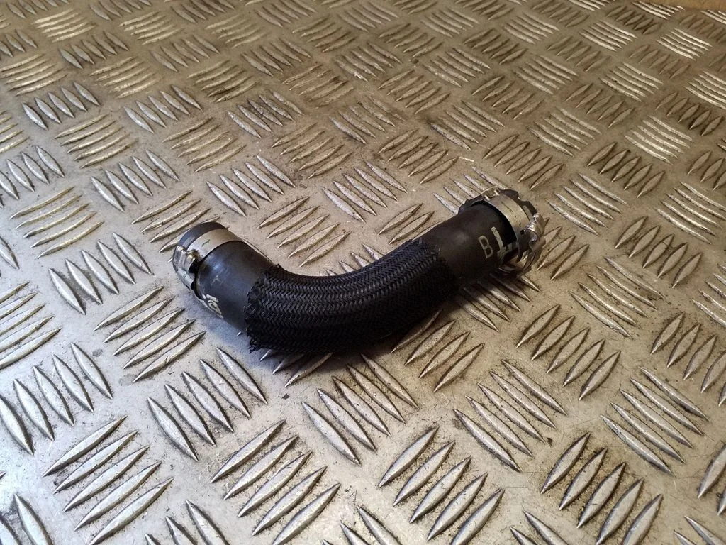 Breather/breather pipe/hose