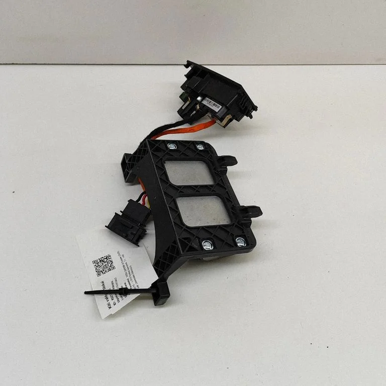 Invertors (sprieguma pārveidotājs) 3V0907815