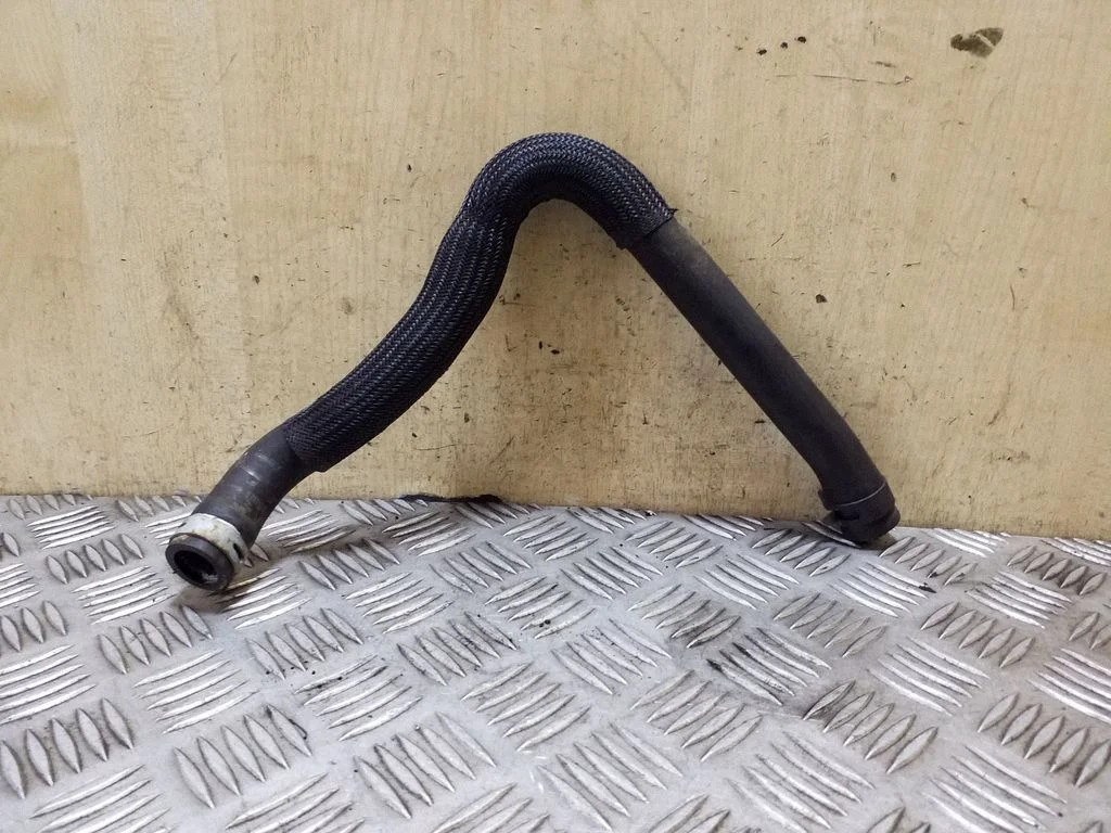 Karteriventilatsioon/-toru(d)/-voolik(ud)