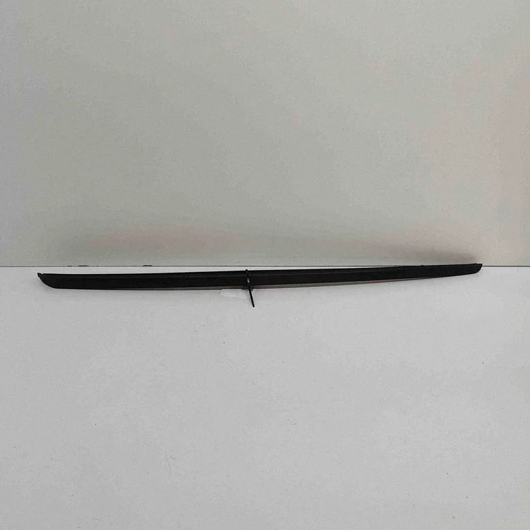 Windshield trim 8W0854327C