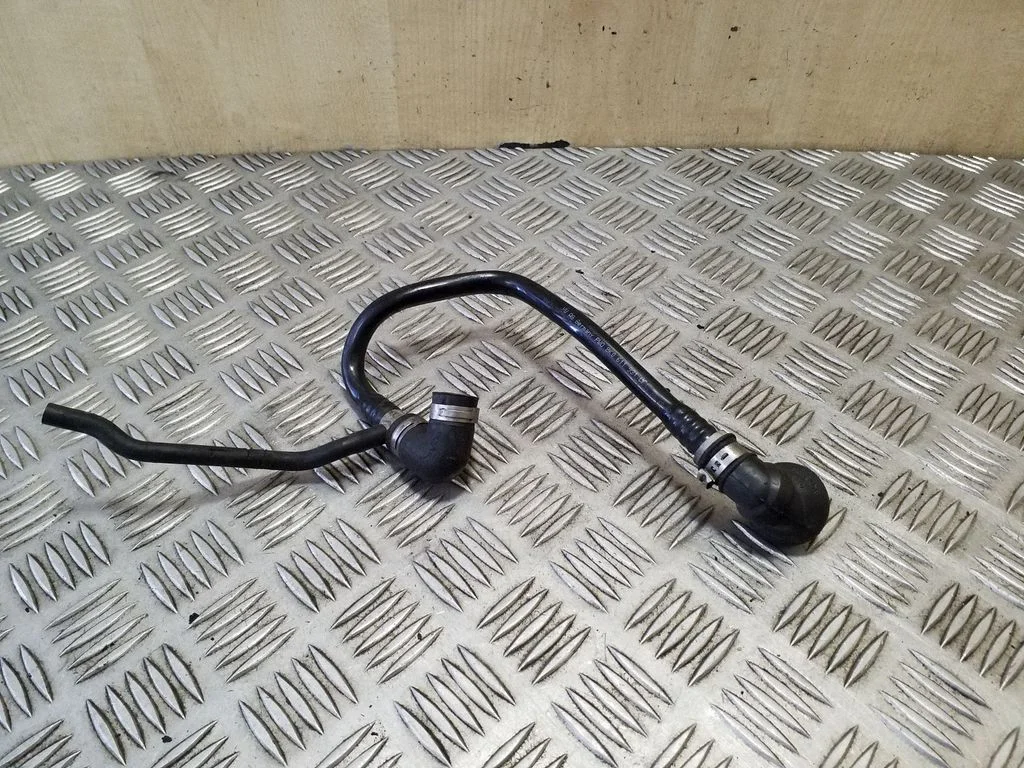 Vakuuma caurulīte(-s)/šļūtene(-s) 8K0611931CF