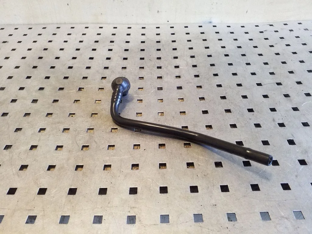 Vacuum line/pipe/hose 34336751608