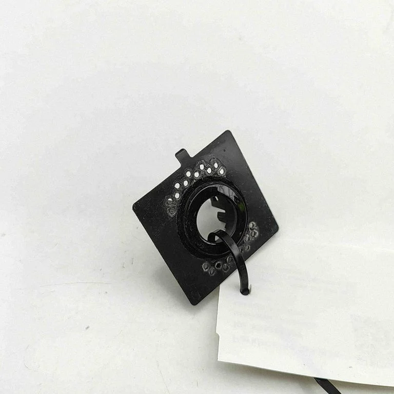 Eesmise parkimisanduri (PDC) hoidik 9881948
