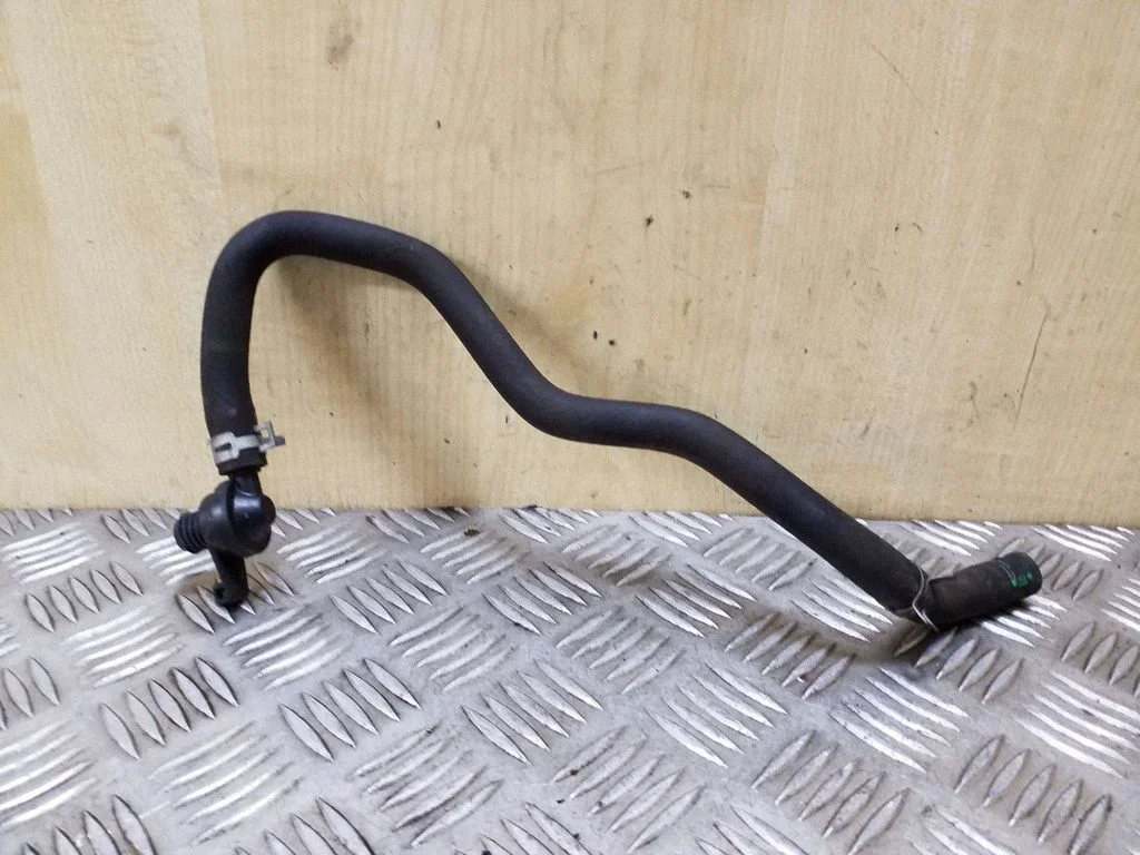 Vacuum line/pipe/hose – Toyota Avensis T270 (2012-2015)