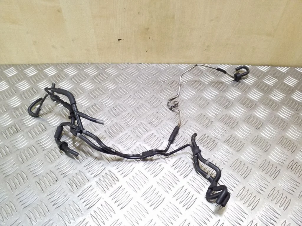 Vacuum line/pipe/hose – Volkswagen Tiguan (2007-2016)