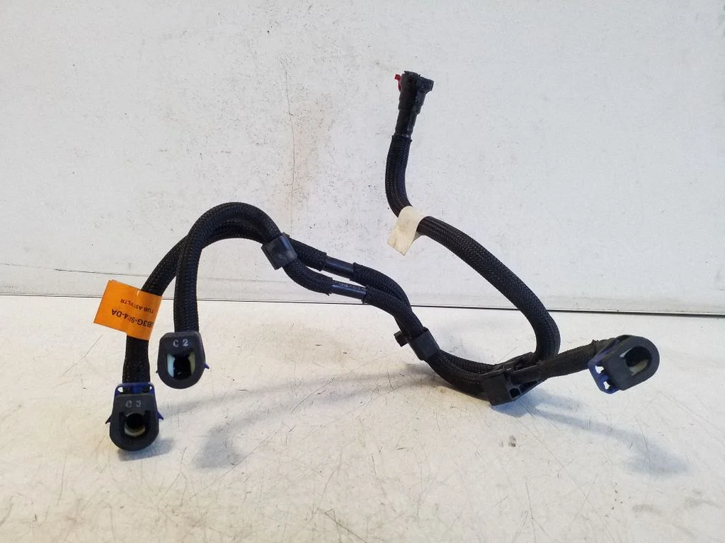 Przewody / węże paliwowe JB3G9A274DA