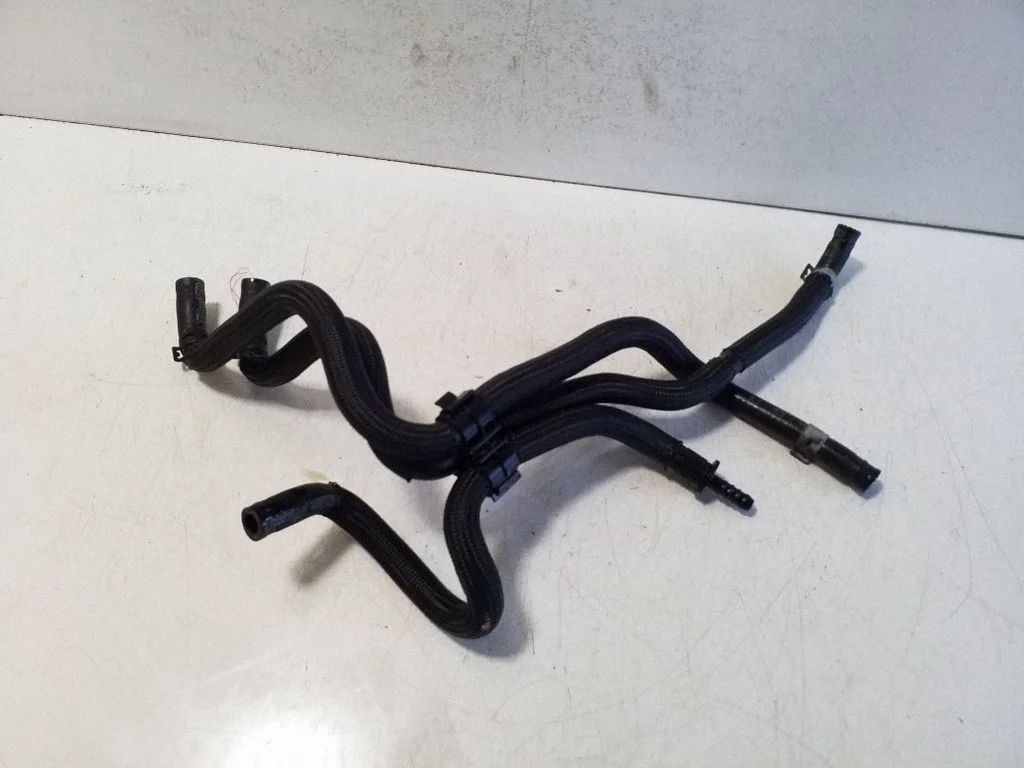Fuel line/pipe/hose – Porsche Cayenne (92A) (2010-2017)