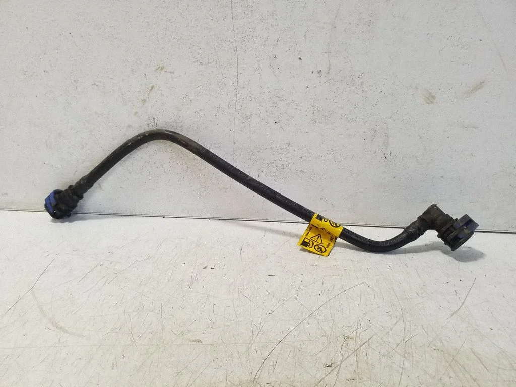 Degalų vamzdelis (-ai)/ žarna (-os)