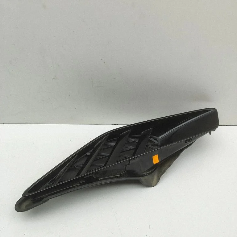 Tagumise poritiiva liist 22992156 – Chevrolet Corvette C7 (2014-2019)