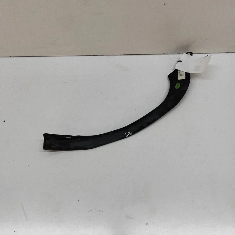 Listwa błotnika tylnego 758740D010
