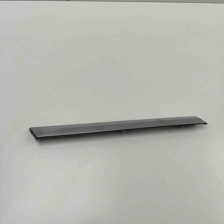 Moldings uz aizmugurējā spārna 87850R2000