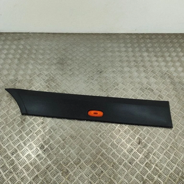 Moldings uz aizmugurējā spārna A9066901862
