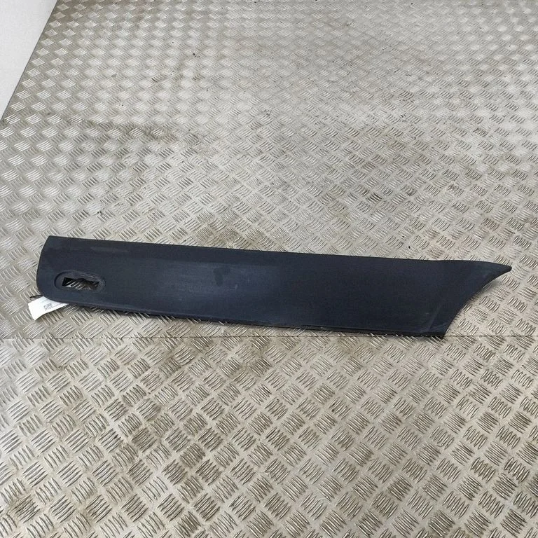 Moldings uz aizmugurējā spārna A9066903500