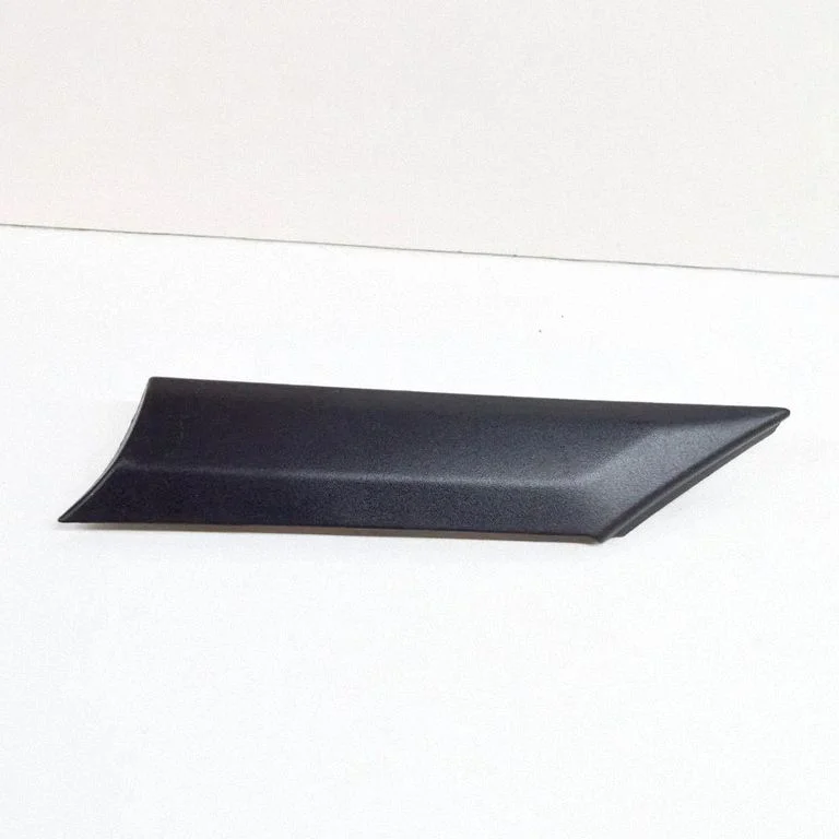 Moldings uz aizmugurējā spārna 87860J9000