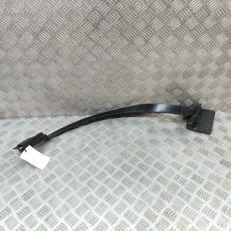 Moldings uz aizmugurējā spārna – Lexus RX 450H (2016-)