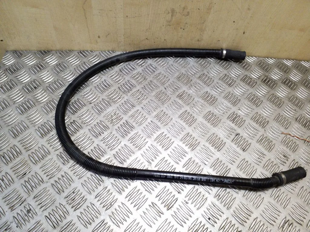 Fuel line/pipe/hose 1184414
