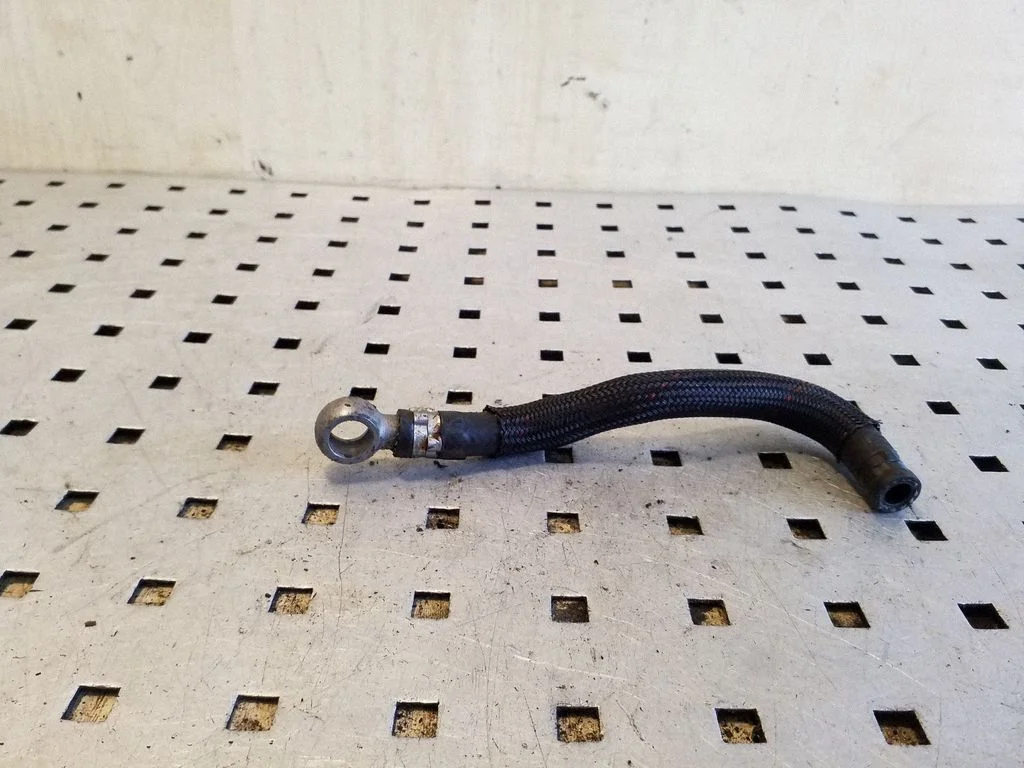 Fuel line/pipe/hose – Mercedes-Benz C-Class AMG W204 (2007-2014)