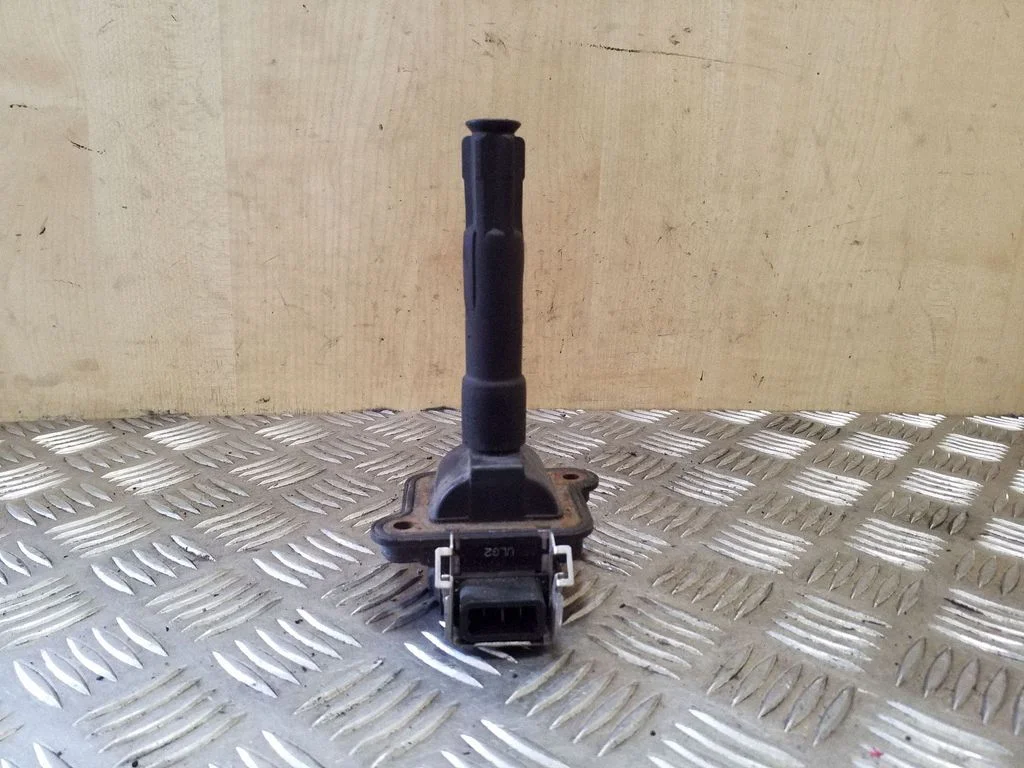 High voltage ignition coil 058905105