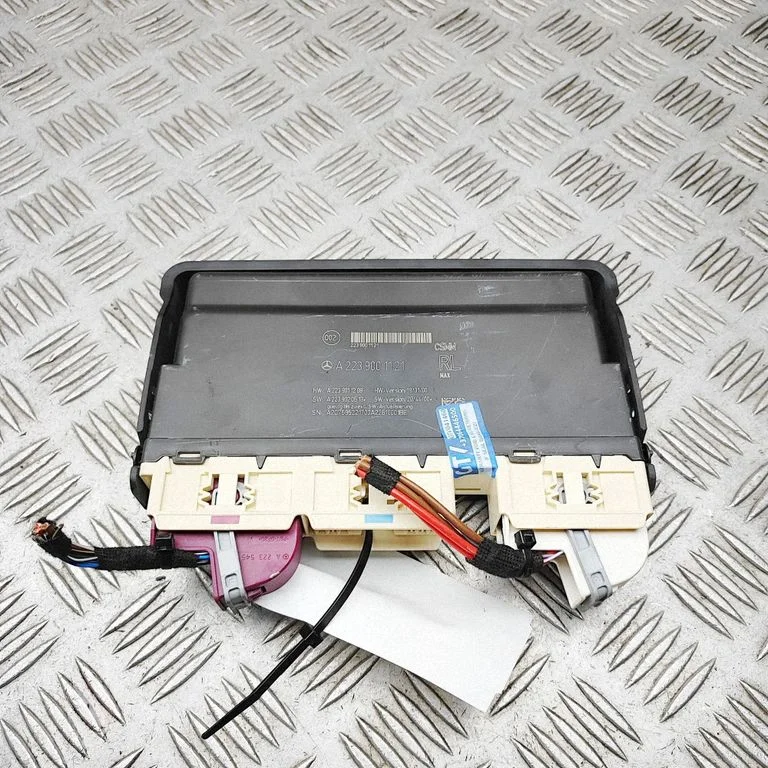 Sēdekļa vadības bloks A2239011208