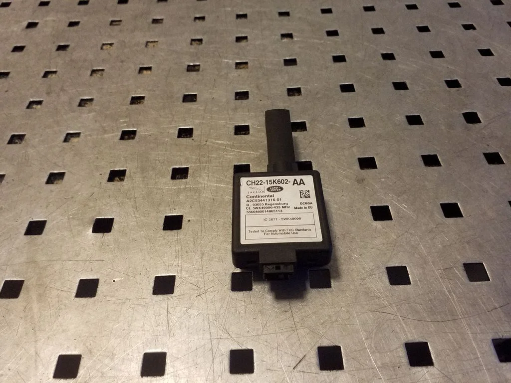 Salongi mugavusantenn – Jaguar XF X250 (2007-2015)