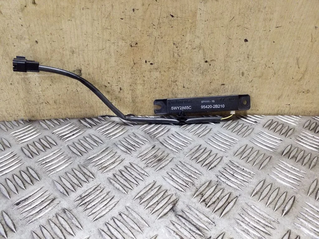 Salona komforta antena 5WY2A65C