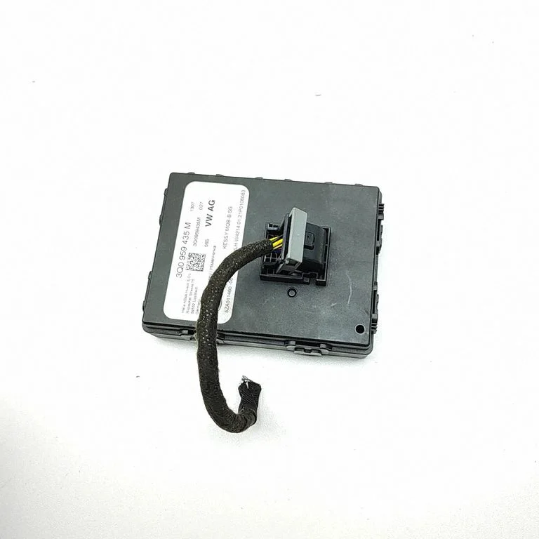 Bezatslēgas sistēmas KESSY (keyless) vadības bloks/modulis 5ZA011460