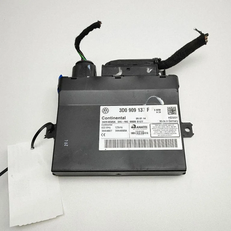 Bezatslēgas sistēmas KESSY (keyless) vadības bloks/modulis 5WK48505A