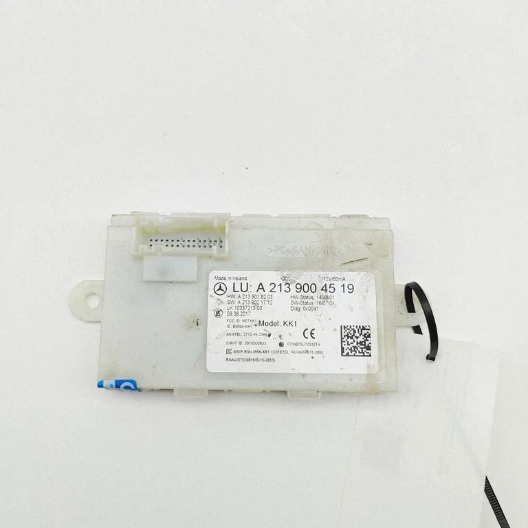 Bezatslēgas sistēmas KESSY (keyless) vadības bloks/modulis A2139018203
