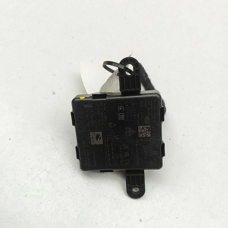 Bezatslēgas sistēmas KESSY (keyless) vadības bloks/modulis 5WA959436N