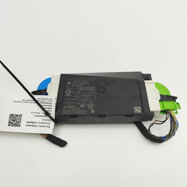 Moduł systemu bezkluczykowego KESSY (keyless) A1679009523