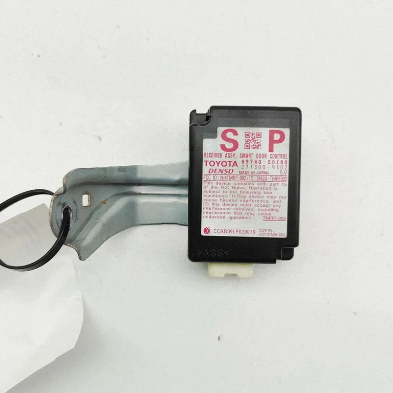 Võtmeta süsteemi KESSY (keyless) juhtplokk/moodul 2713009102