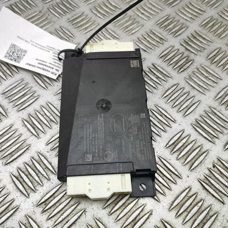 Bezatslēgas sistēmas KESSY (keyless) vadības bloks/modulis A1679009523