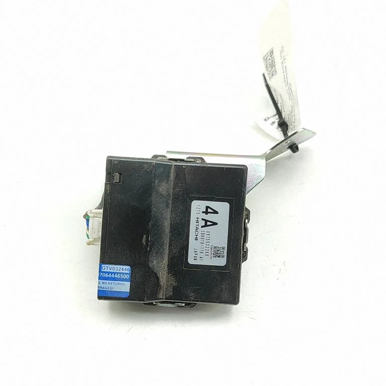 Bezatslēgas sistēmas KESSY (keyless) vadības bloks/modulis 8975532260