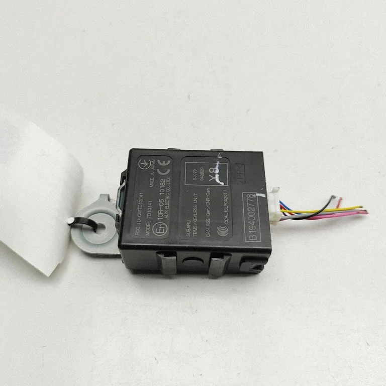 Bezatslēgas sistēmas KESSY (keyless) vadības bloks/modulis 88039SJ020