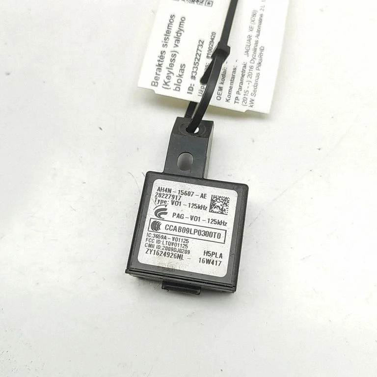 Võtmeta süsteemi KESSY (keyless) juhtplokk/moodul – Jaguar XE (2015-)