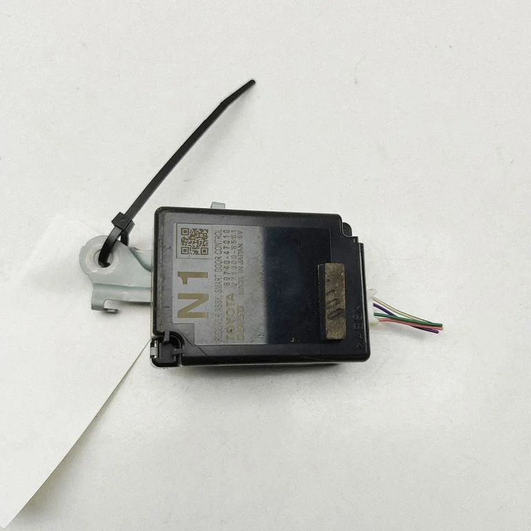 Bezatslēgas sistēmas KESSY (keyless) vadības bloks/modulis 2713006561