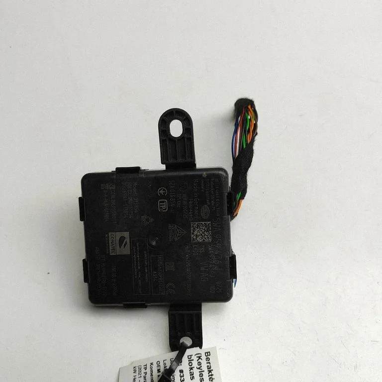 Bezatslēgas sistēmas KESSY (keyless) vadības bloks/modulis 5ZA01385422