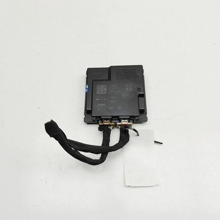 Võtmeta süsteemi KESSY (keyless) juhtplokk/moodul TN2328005551 – Cadillac Escalade IV (2014-2020)
