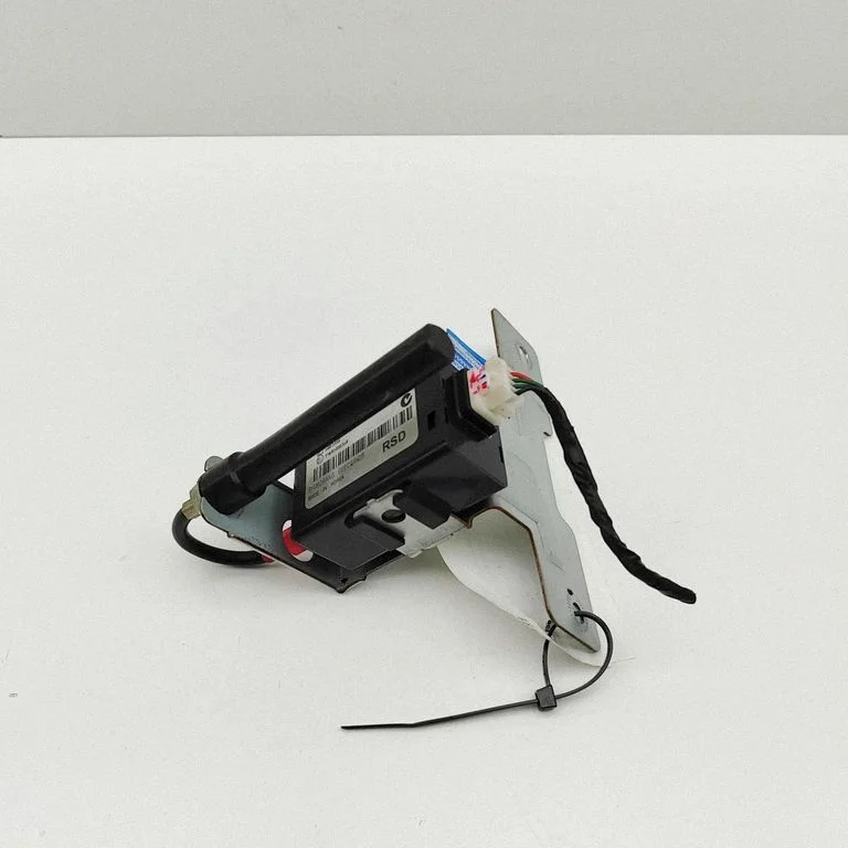 Võtmeta süsteemi KESSY (keyless) juhtplokk/moodul – Hyundai i40 (2011-)