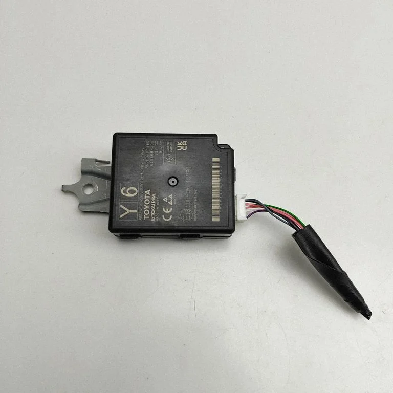 Moduł systemu bezkluczykowego KESSY (keyless) 897B0F4180