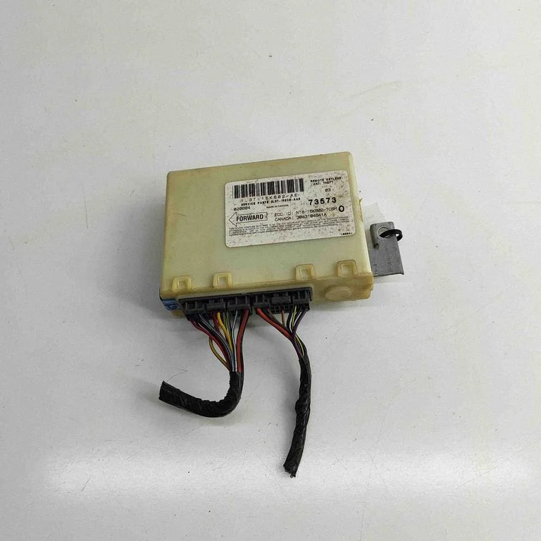 Bezatslēgas sistēmas KESSY (keyless) vadības bloks/modulis 2L3T15604AAS