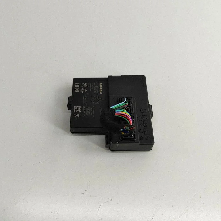 Bezatslēgas sistēmas KESSY (keyless) vadības bloks/modulis A3C10638001
